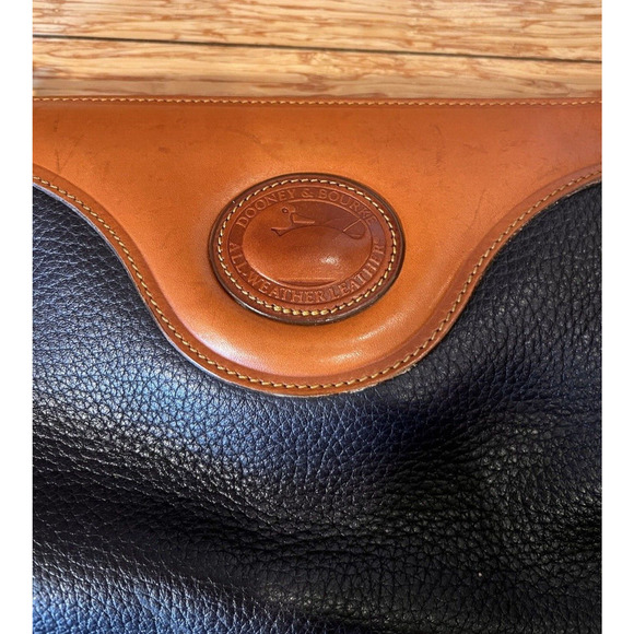 Dooney & Bourke USA Classic Crossbody Bag Pebble Gold Tone / Black Vintage - Picture 12 of 16